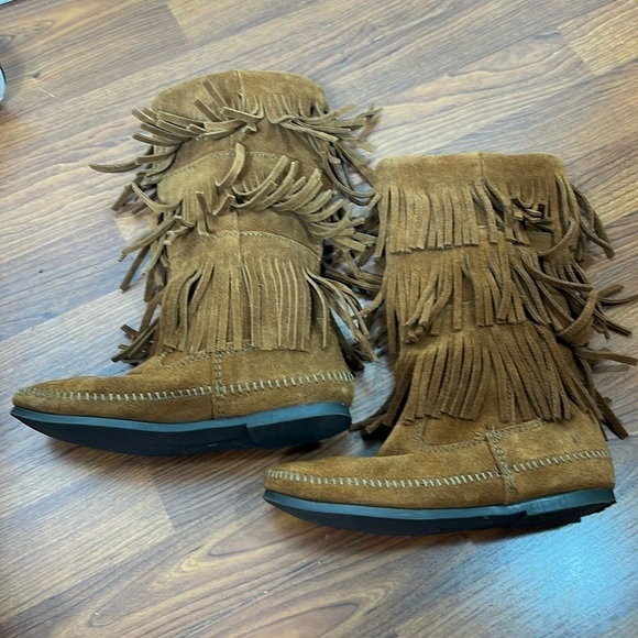 Minnetonka Moccasins 3 Layer Fringe Boots 1632 Brown Sz 7 - Picture 4 of 9